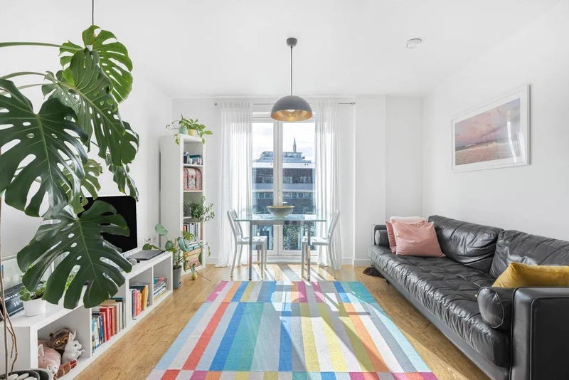 Room Acton Mews in Greater London