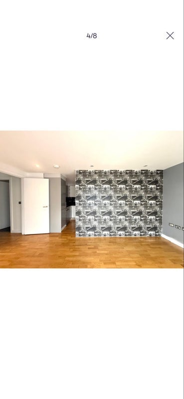 Room Dukes Way in Greater London
