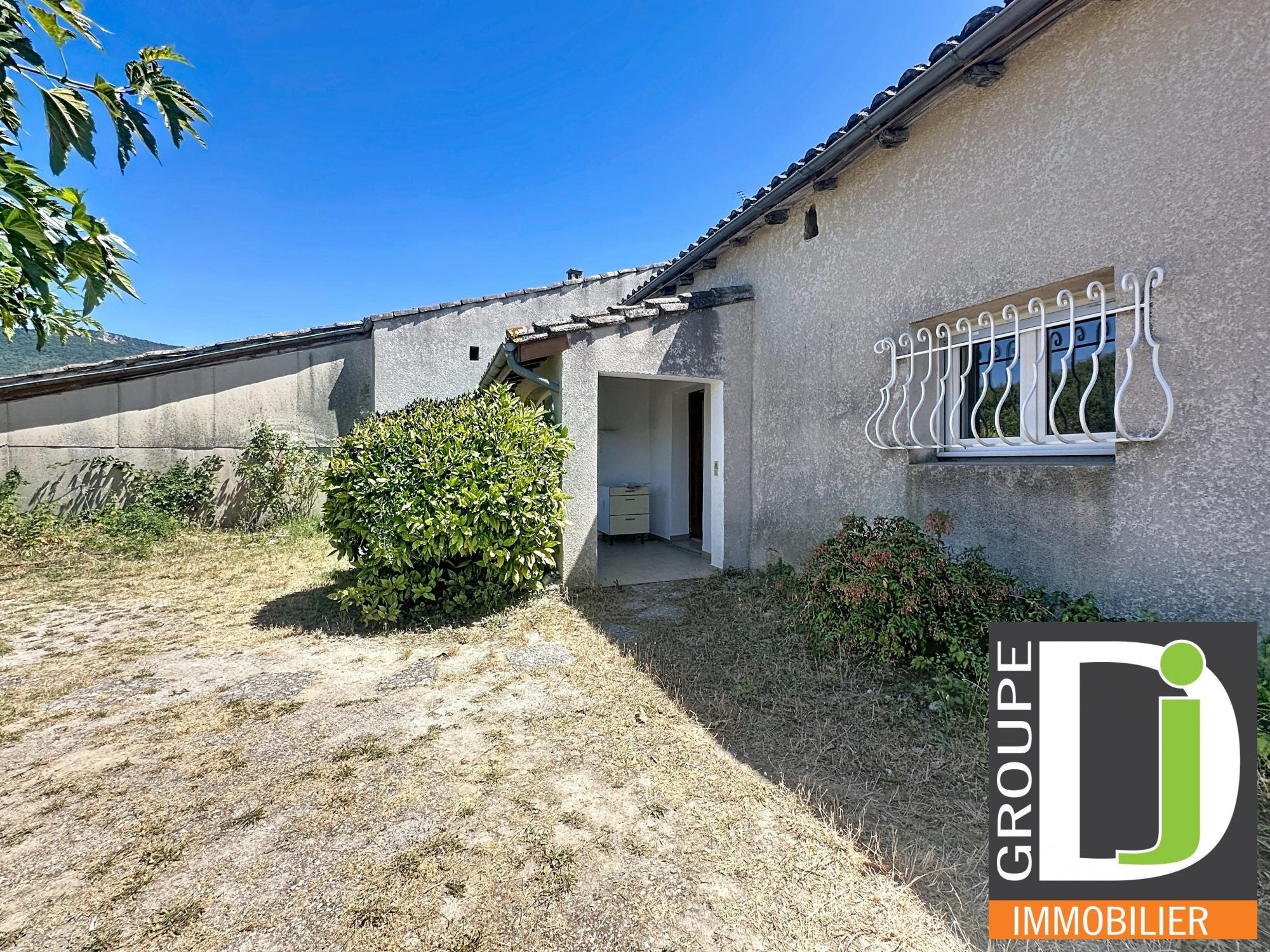 House Route de Montmeyran in La Baume-Cornillane
