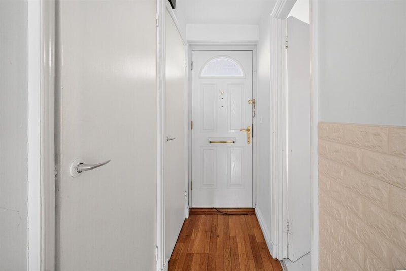 Room Greyhound Road in Greater London