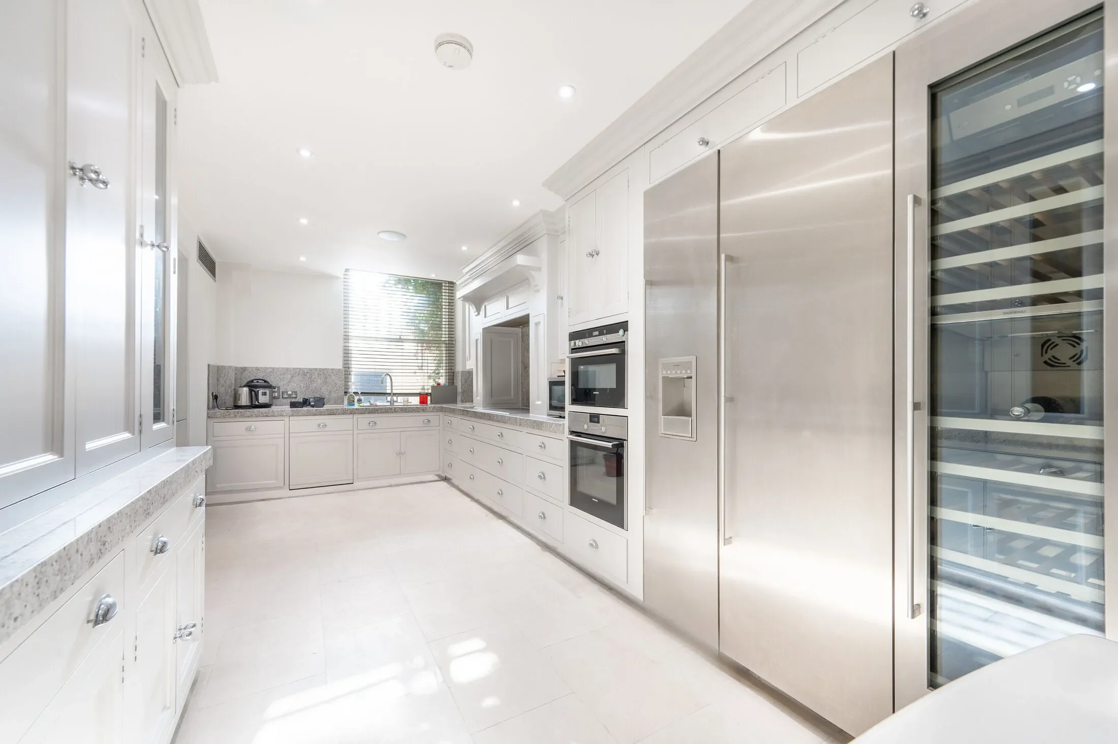 Flat Lancaster Gate in City of Westminster