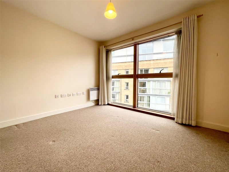 Room Saville Place in Bristol