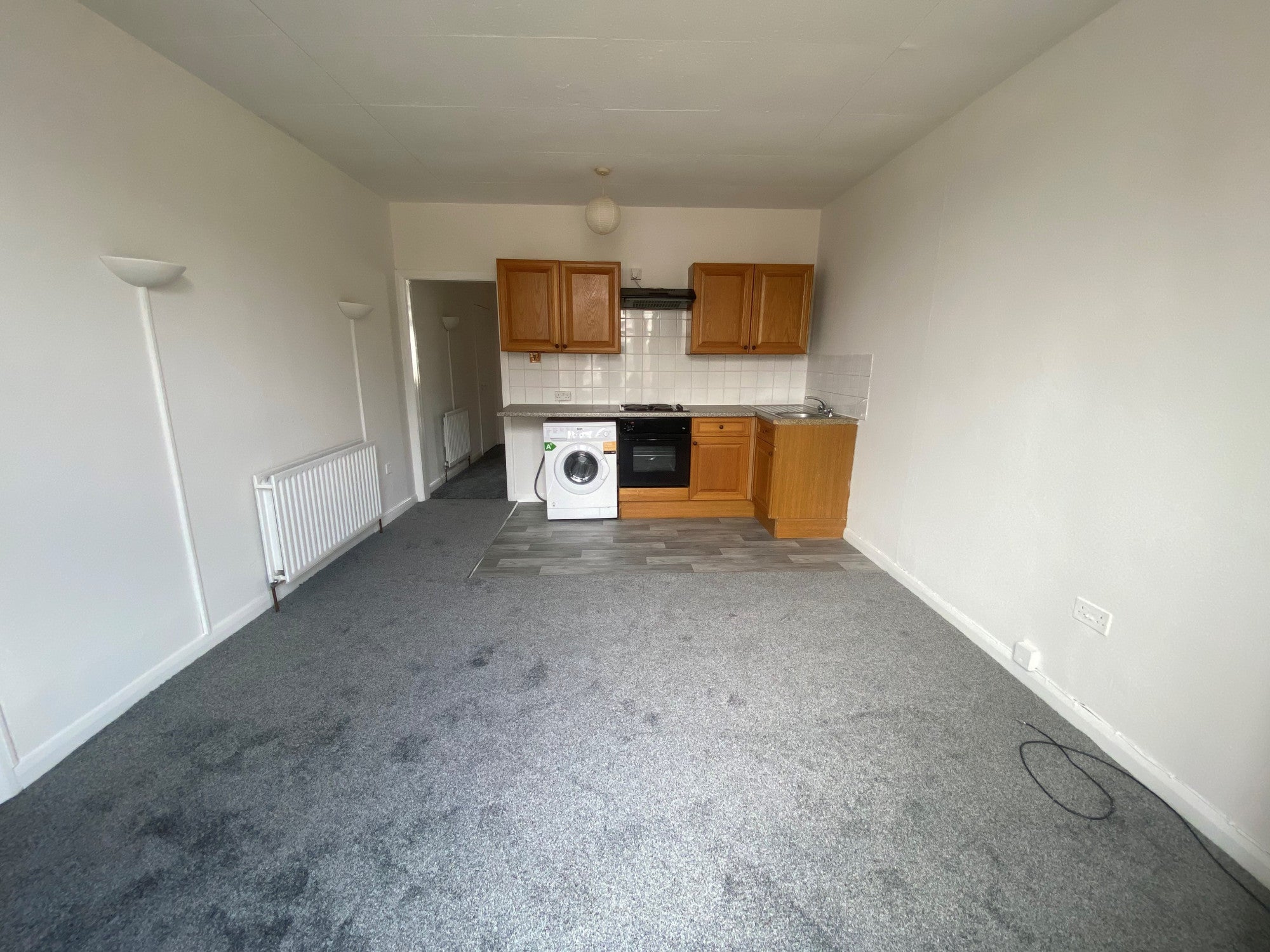 Flat Mitcham Road in Greater London