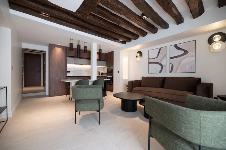 Appartement Place des Vosges à Paris