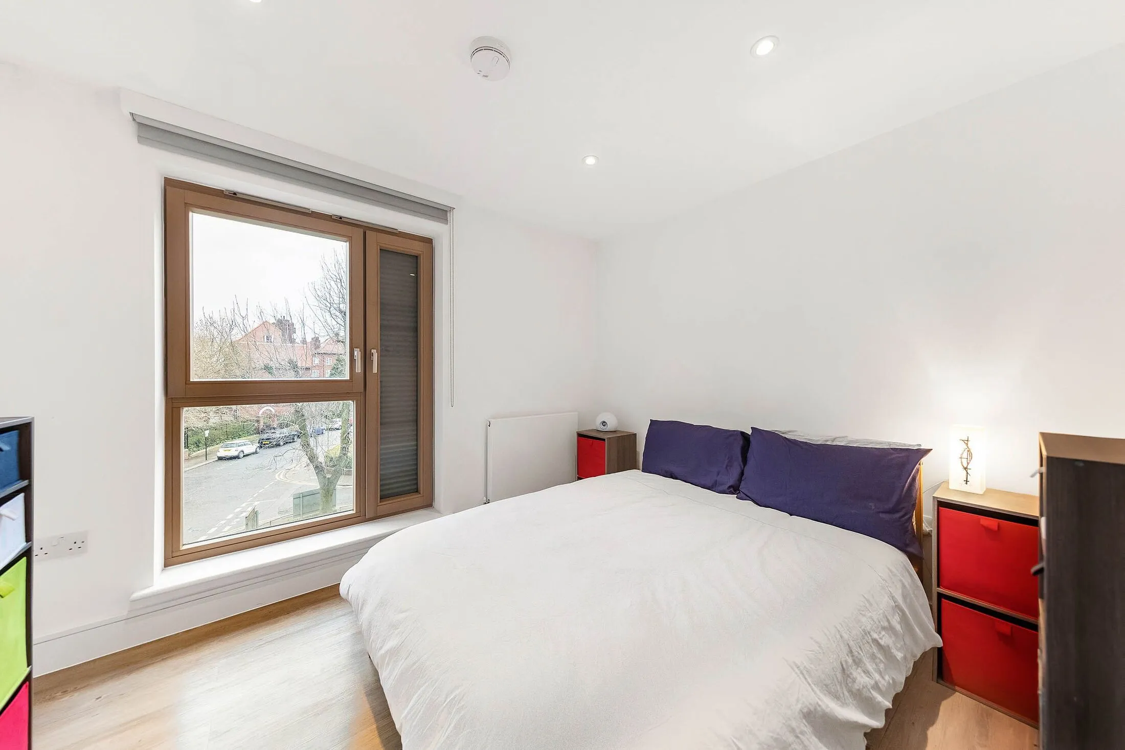 Flat Triangle Place in Greater London