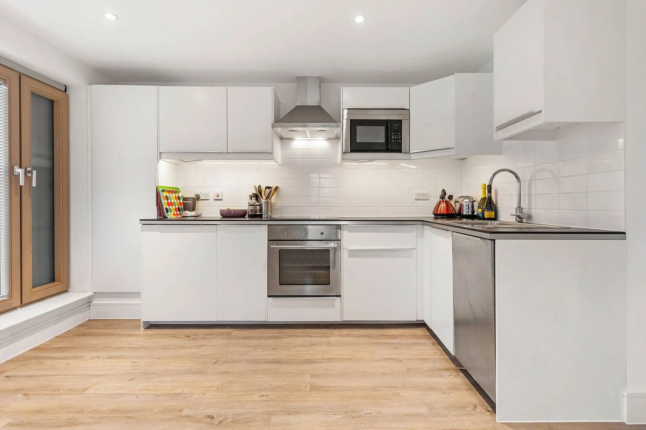 Flat Triangle Place in Greater London