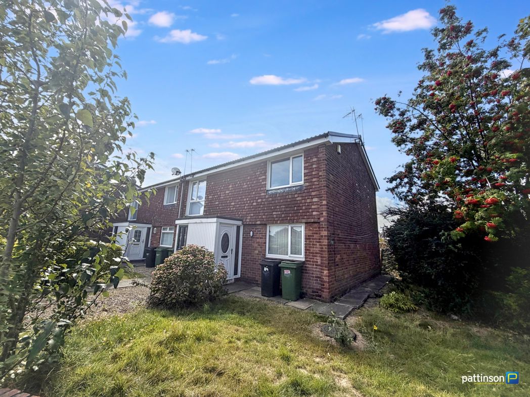 Flat Newbiggin Road in Ashington