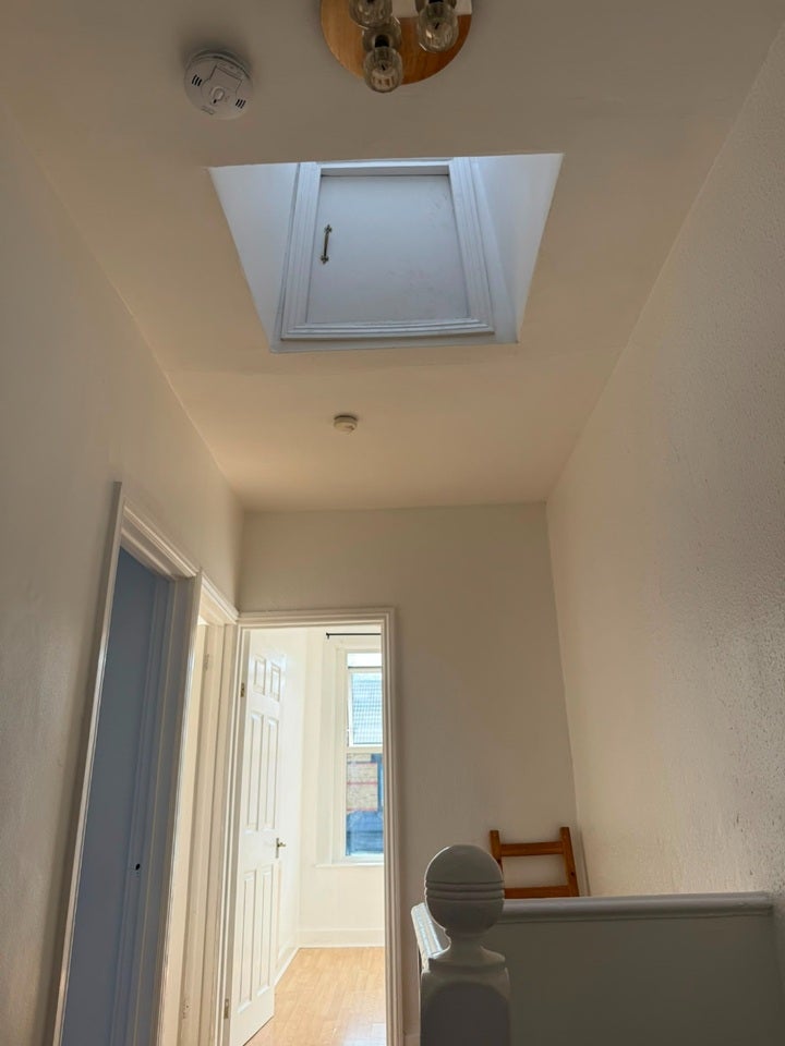 Flat Burford Road in Greater London
