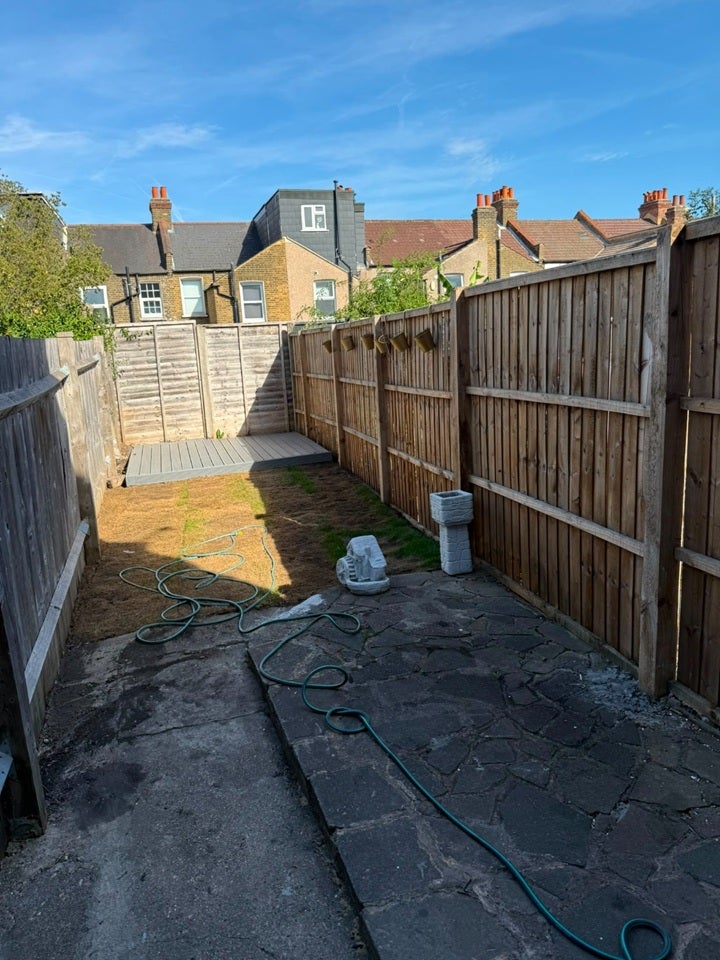 Flat Burford Road in Greater London