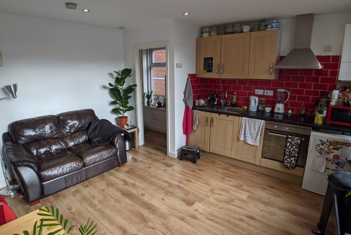 Flat Parsonage Road in Manchester