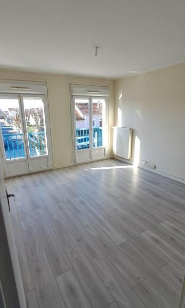 Flat Place Raymond Barbé in Charvieu-Chavagneux