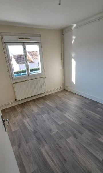 Appartement Place Raymond Barbé à Charvieu-Chavagneux