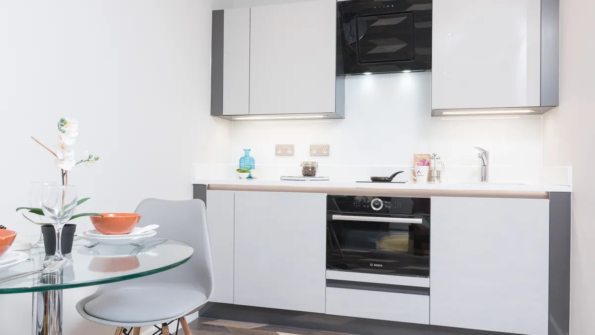 Flat Salisbury House in Salford