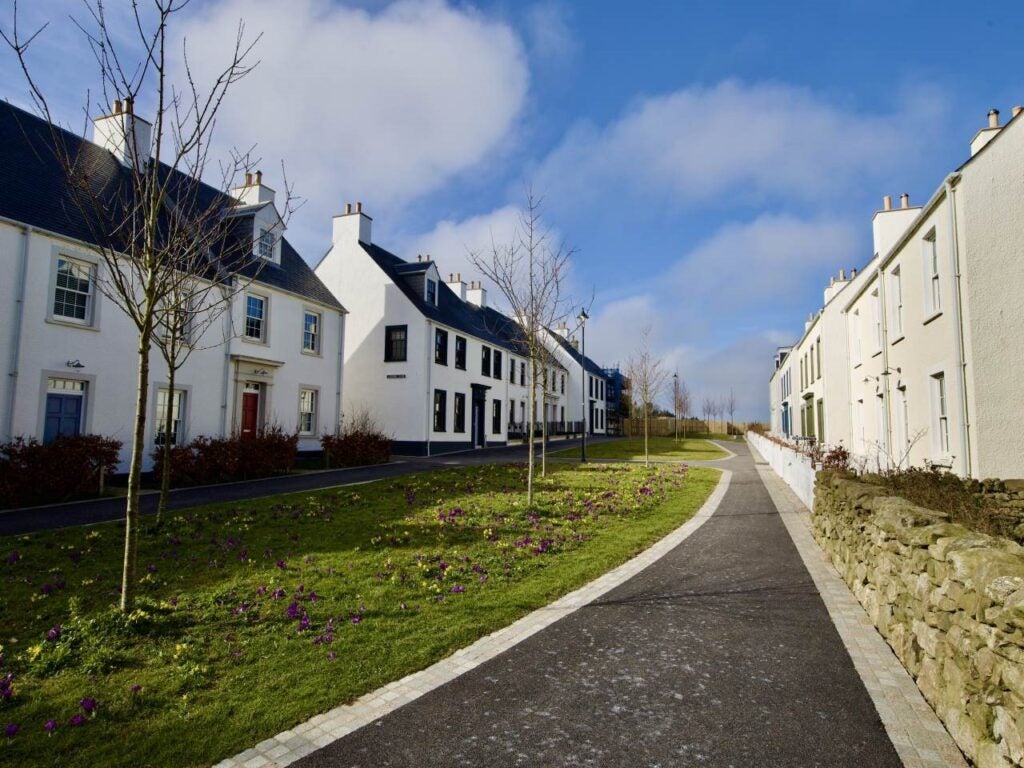 Flat Bunting Place in Chapelton of Elsick