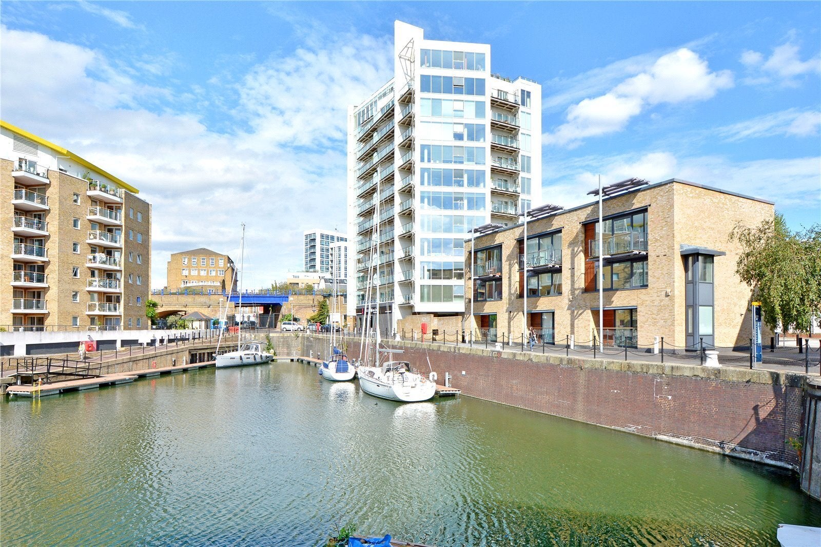 House Basin Approach in Greater London