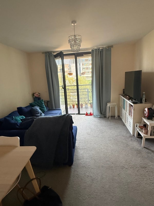 Room Palmers Road in Greater London