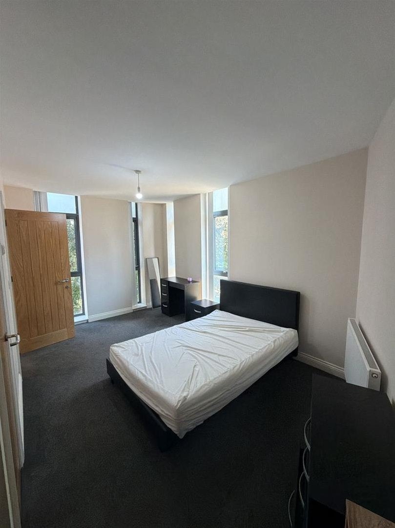 Room New Street in Leicester