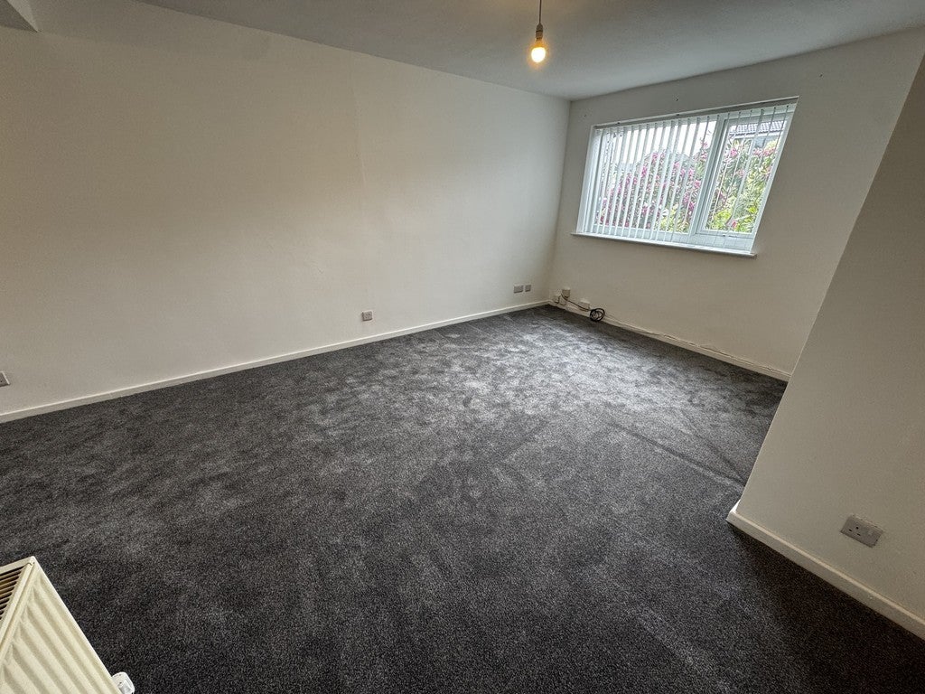 House Devon Close in Bolton
