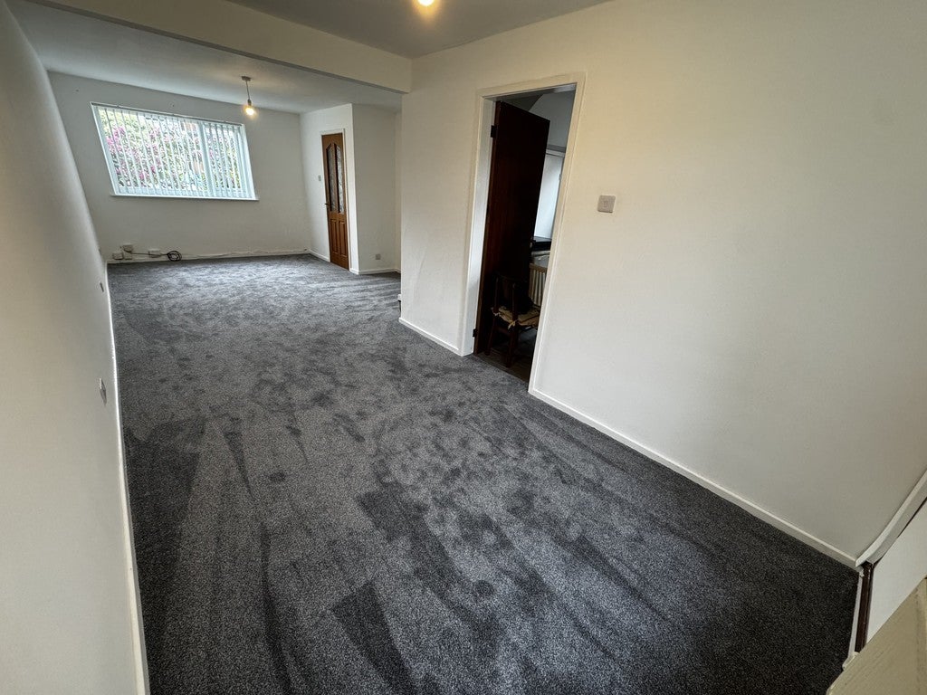 House Devon Close in Bolton