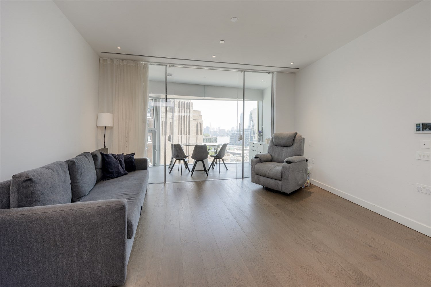 Flat Beechmore Road in London