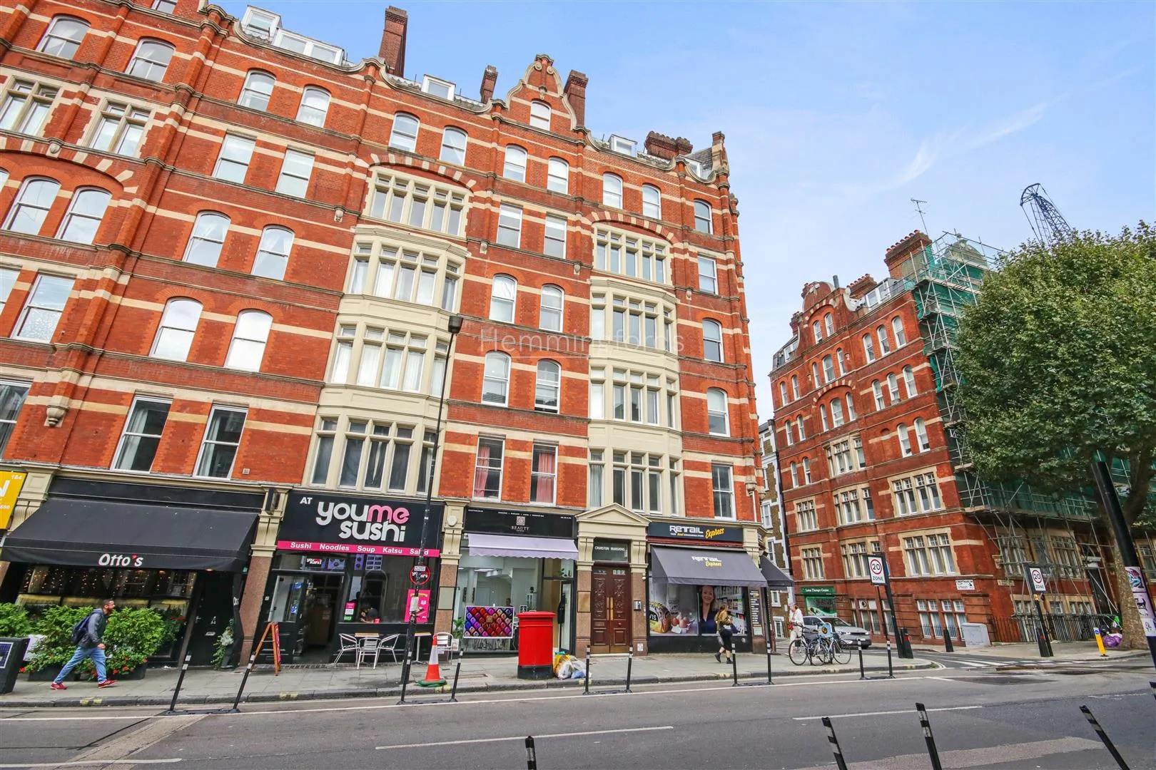 Flat Gray's Inn Road in Greater London