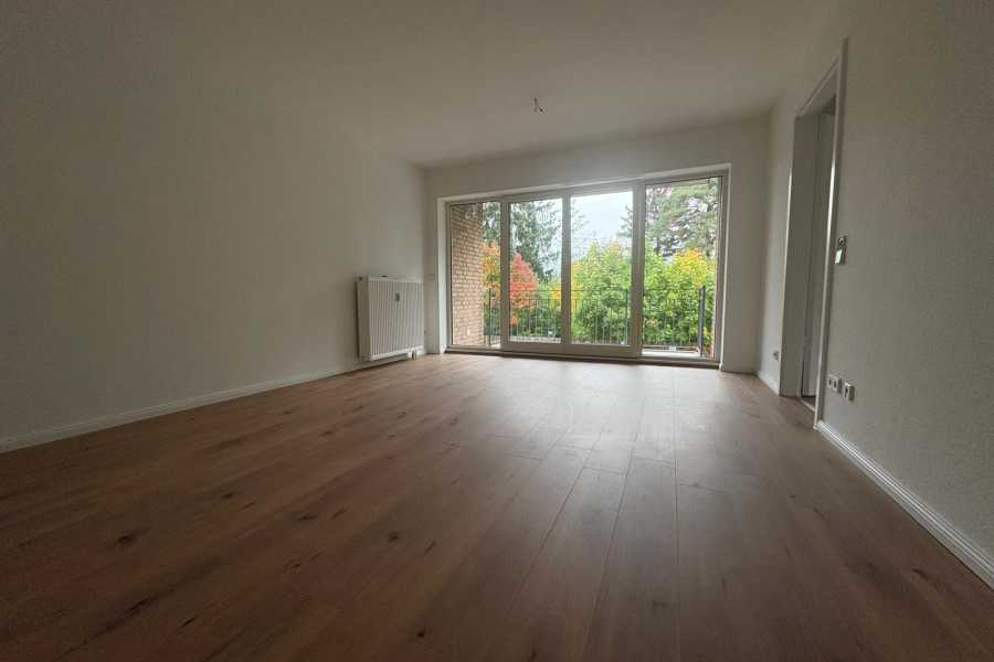 Zimmer Straße der Einheit in Oranienburg
