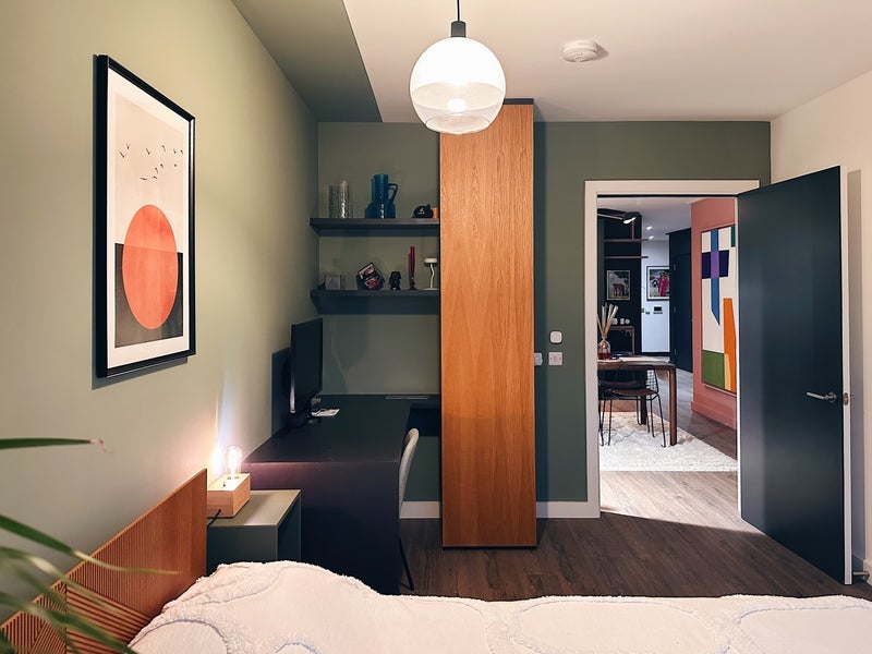 Room Mayfly Close in Greater London