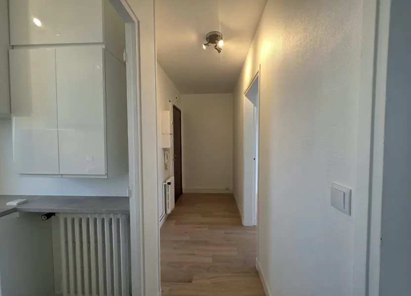 Flat Rue Jeanne d'Arc in Saint-Mandé