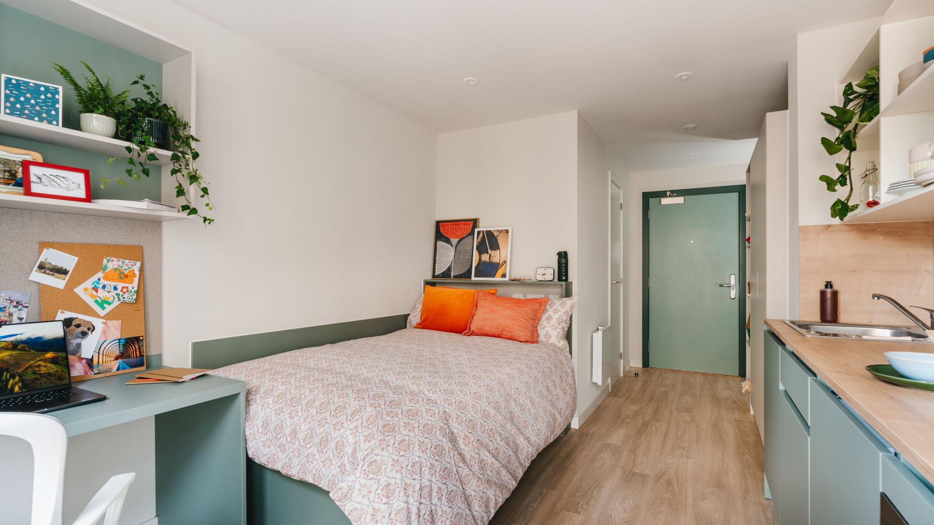 Flat Anderston Quay in Glasgow