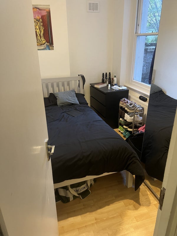 Room Marquis Road in Greater London