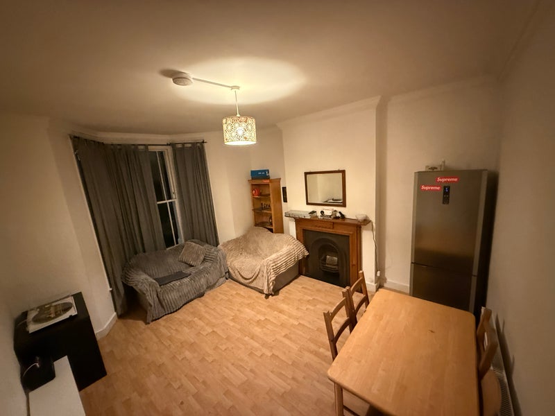 Room Marquis Road in Greater London