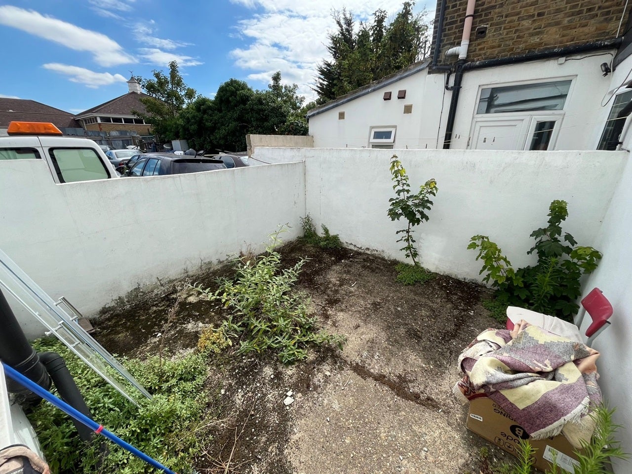 Flat Ordnance Road in Greater London