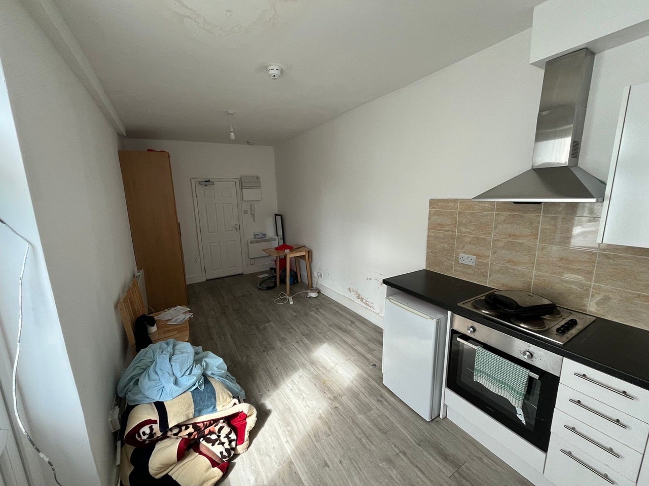 Flat Ordnance Road in Greater London