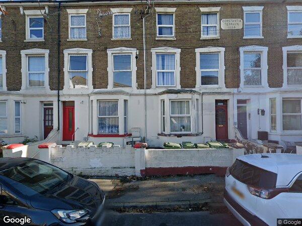Room Alma Road in Borough of Swale