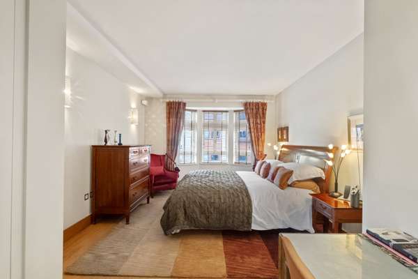 Flat Westbourne Grove in City of Westminster