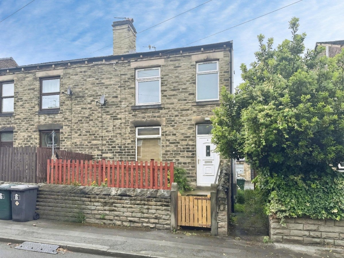 House Melbourne Street in Kirklees