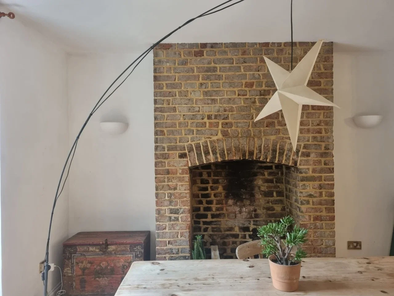 Room Sigdon Road in Greater London