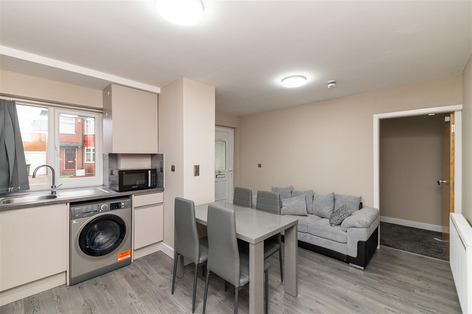 Flat Lewis Drive in Newcastle upon Tyne