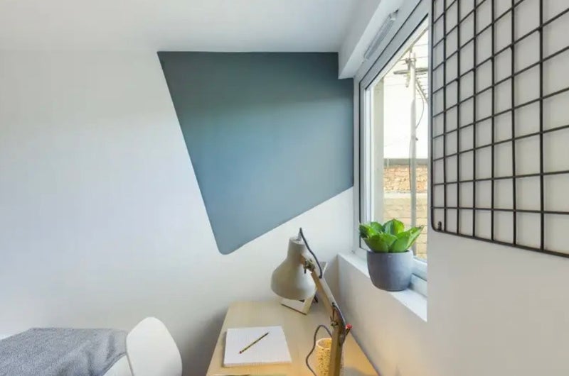 Room Ruskin Avenue in Manchester