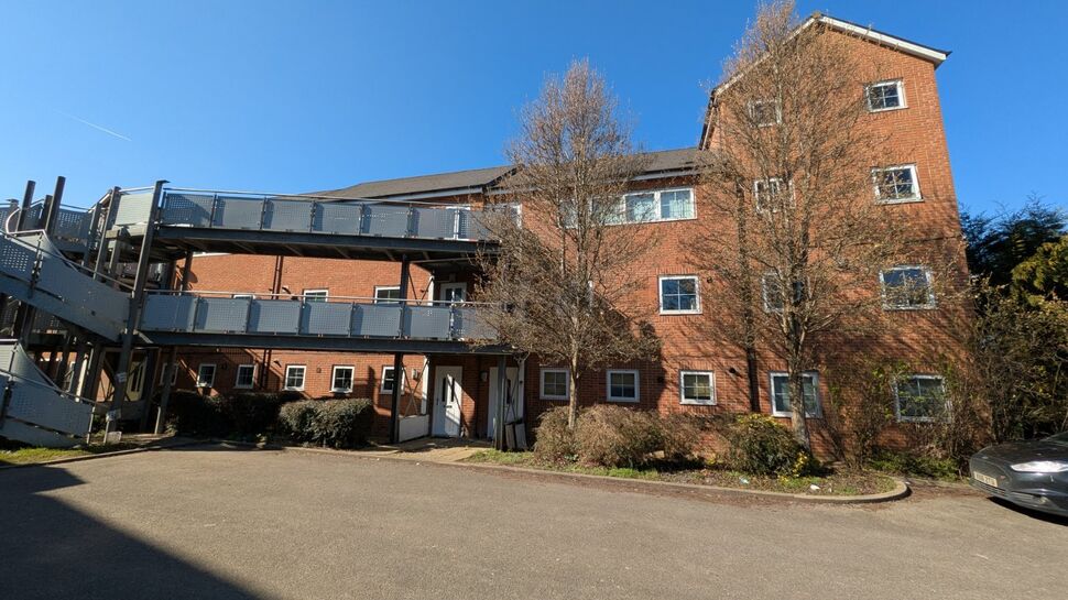 Flat Lower Leys in Wychavon