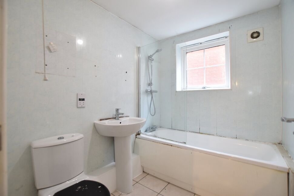 Flat Lower Leys in Wychavon