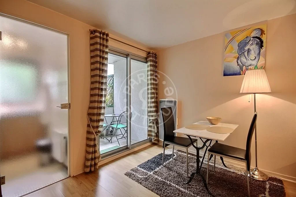 Appartement Rue Jean-Baptiste Pigalle à Paris
