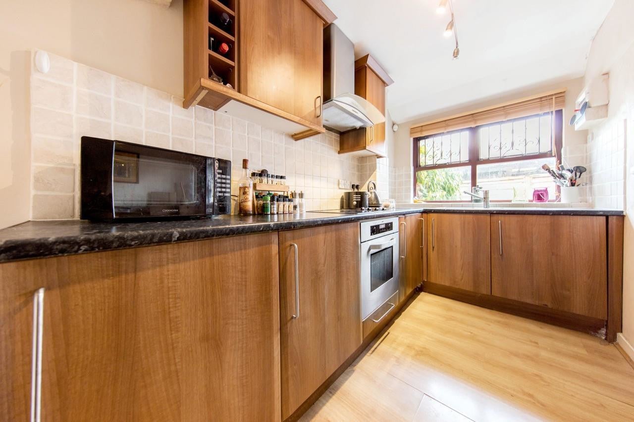House Grovelands Close in Greater London