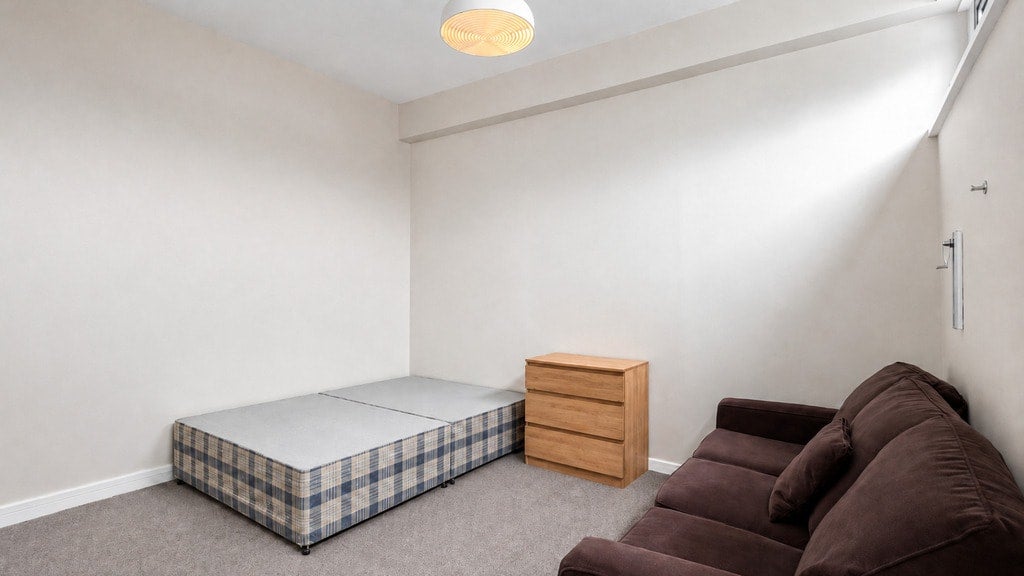 Flat Earl's Court Road in Greater London