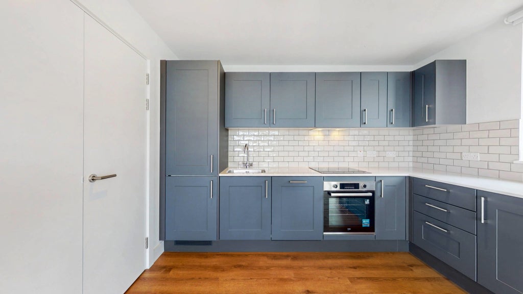 Flat Nicholsons Lane in Maidenhead