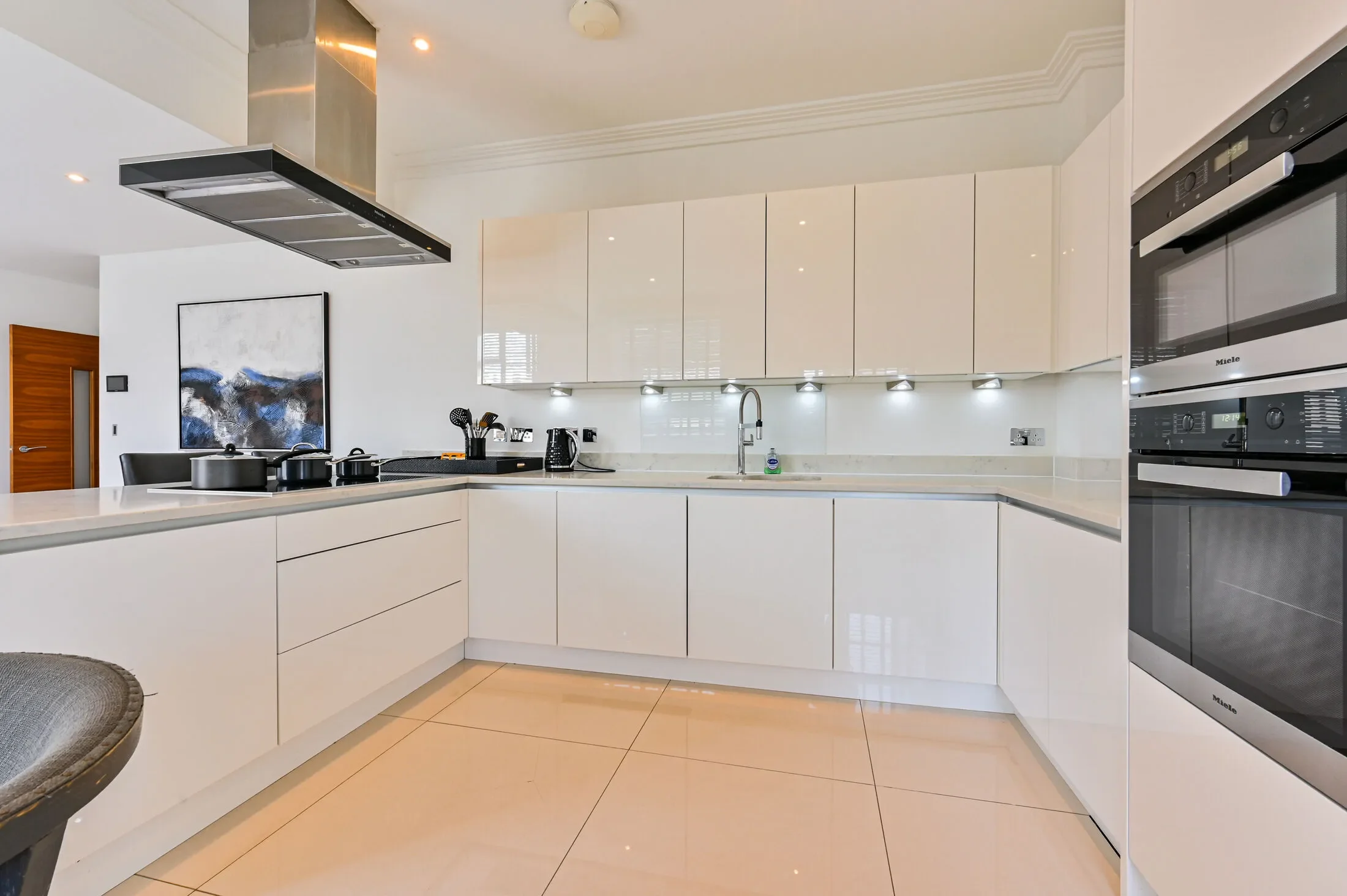 Flat Rainville Road in Greater London