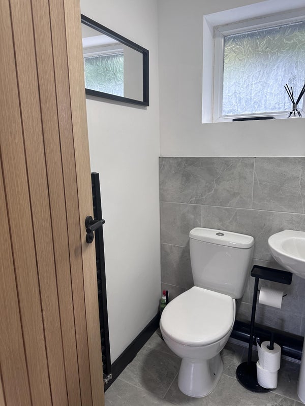 Room Barnfield Road in Greater London