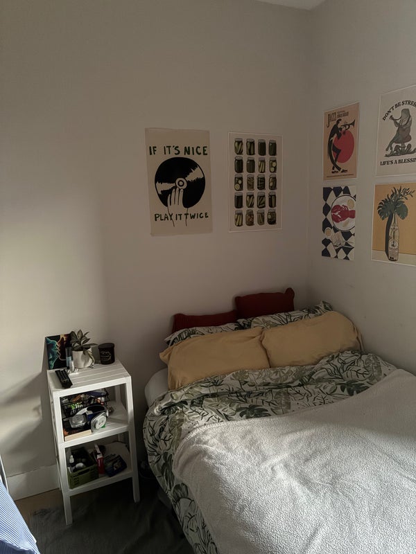 Room Hoe Street in Greater London