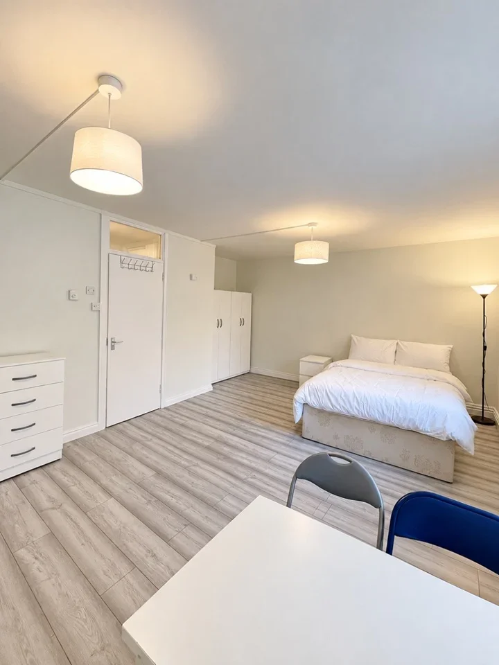 Flat Luxford Street in Greater London