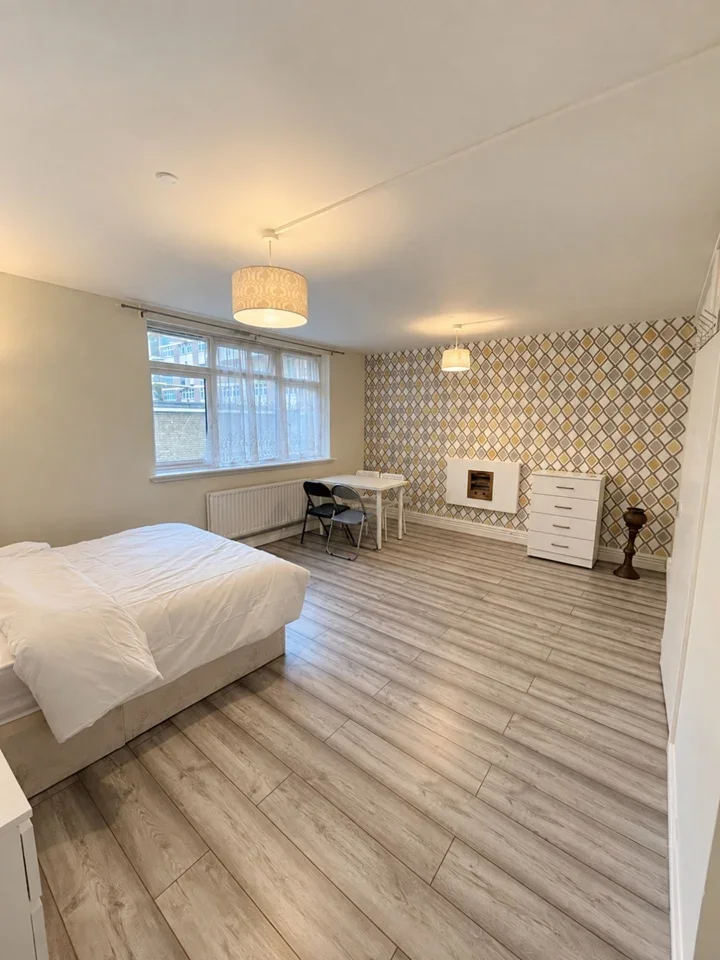 Flat Luxford Street in Greater London